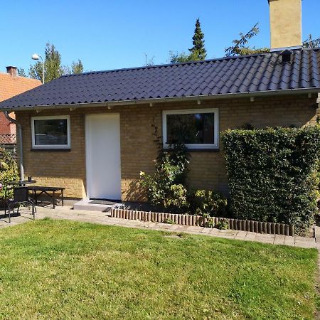 Commuter Room For One Or Two People Munkebo Exterior foto